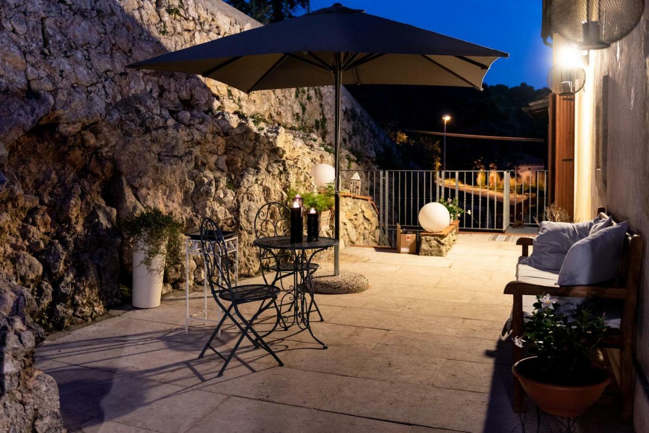 Susy Apartments Colognola ai Colli エクステリア 写真